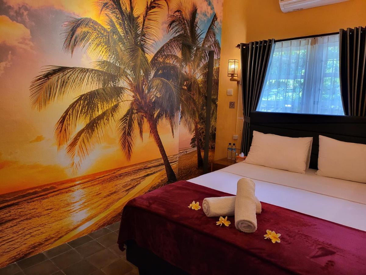 Dewi Sri Guesthouse Матарам Экстерьер фото